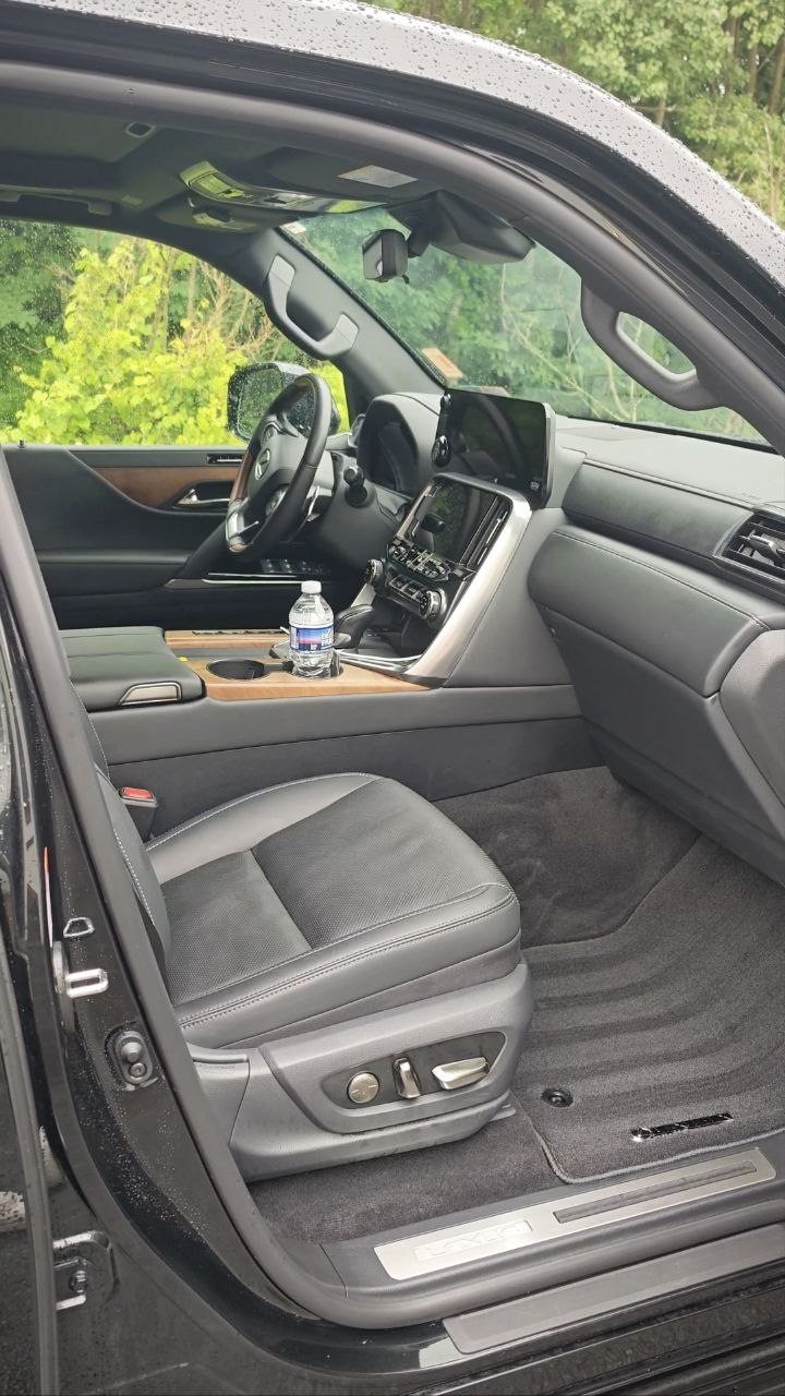 Lexus LX 700 interior detail
